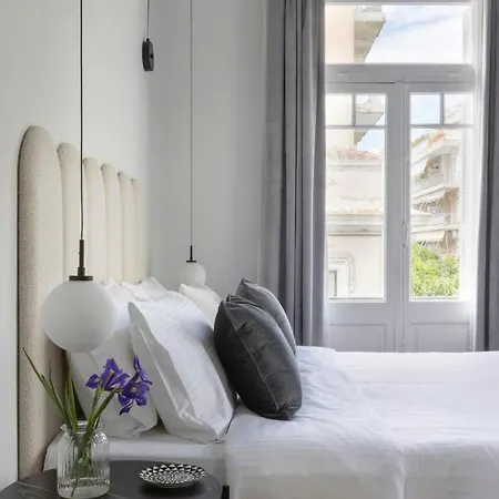 Acropolis 3br 9ppl 10 Minutes Metro&museum Villa