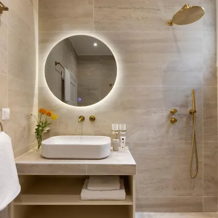 Villa Acropolis 3br 9ppl 10 Minutes Metro&museum *